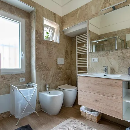 Zephir Apartment *